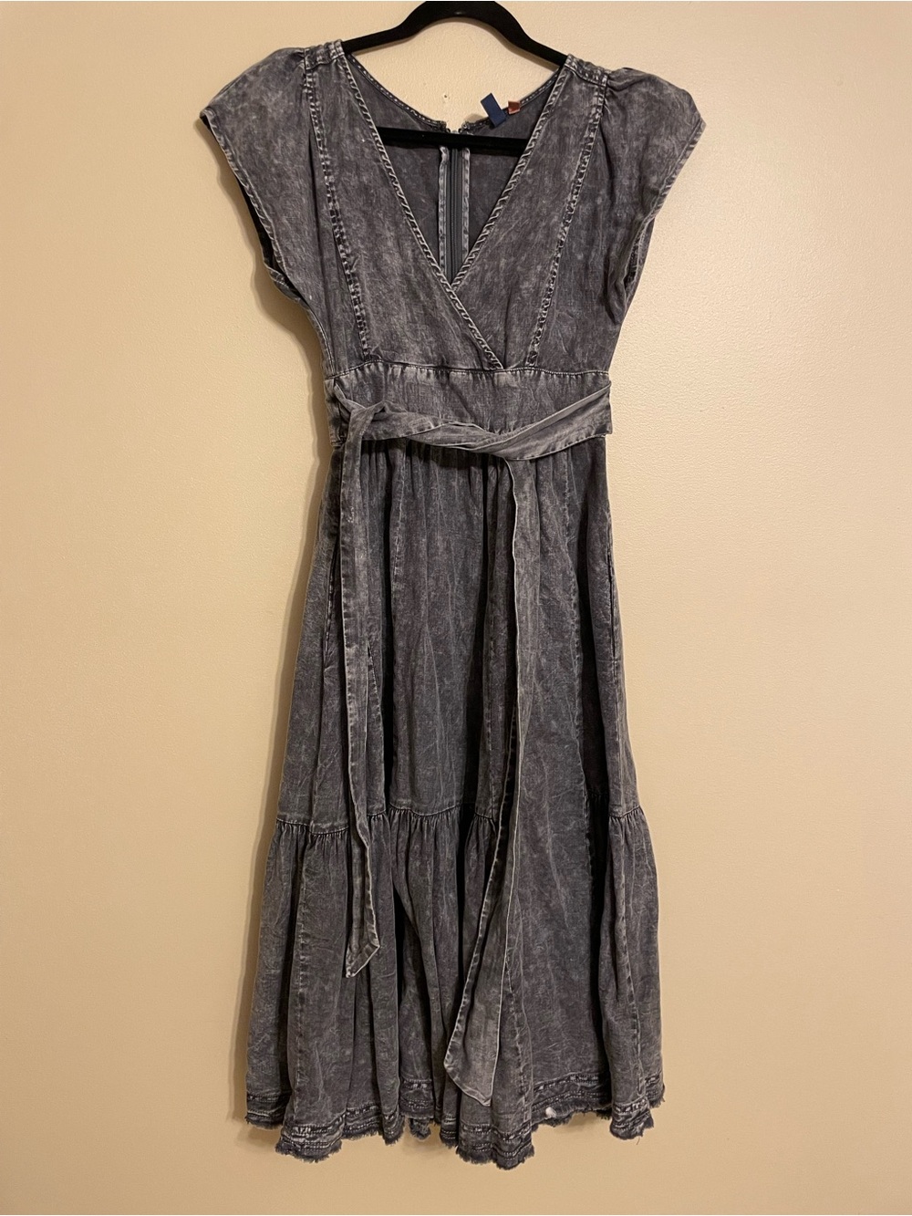 Anthropologie Pilcro‎ tiered black gray denim midi dress size 2